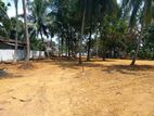 කොළඹ නුවර පාරට 700m නුදුරින් මුලු ඉඩම විකිණීමට ඇත Yakkala