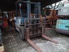 KOMATSU 4 T. CONT.MAST FORKLIFT