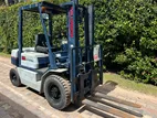 Komatsu Ton 2 fork lift