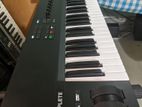 Komplete Kontrol A61 MIDI Control