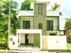 Kottawa 8 Perched Brand new two stored house for sale