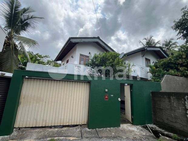 Kottawa Malabe Road 5BR two Storey House for Rent, Colombo