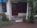 Kotte : Three Bedrooms House for Rent in Madiwela