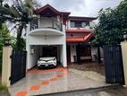 (KR960) Large Fully Furnished Three Story House for Rent in Gampaha