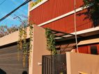 (KR988) Modern Three Story House for Rent in Miriswatta