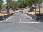 කරාපිටිය රෝහල ආසන්නයේ බිම් කොටස් විකිණීමට