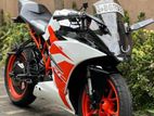 KTM RC 200 2018