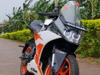 KTM RC 200 2017