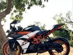 KTM RC 200 2018