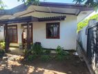 කටුබැද්ද ලක්ෂපතියේ කාමර 2 ක නිවසක් විකිණීමට .