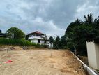 කටුගස්තොටින් තැනිතලා ඉඩමක්