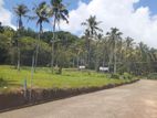 කුරුණෑගල මීගමු පාරෙන් පදිංචියට ඉඩමක්