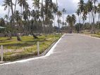 කුරුණෑගලින් නේවාසික බිම් කොටස්