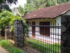 කුරුණෑගලට 5.5Km නුවරපාර පිලීකඩ හන්දියෙන් නිවසක් විකිණීමට