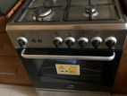 Four Burner Gas Stove with Inbuilt Oven