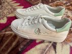 Ladies Shoe