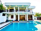 Lake View Luxury House: 6 Bedrooms in Katubedda, Moratuwa