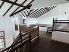 Lakefront Luxury Villa House - 500m to High Level Road