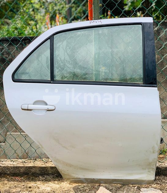 lancer doors for Sale in Nugegoda ikman