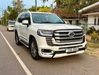 Land Cruiser Sahara V8 Upgrade LC 300