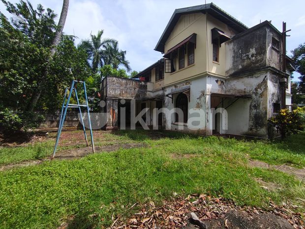 Land for Rent with an Old House in Thumulla, Colombo