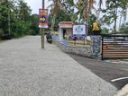 Land for sale at Athurugiriya with easy access to Colombo