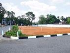 Land for Sale in Battaramulla Pelawatta Lake Road quiet neighborhood
