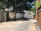 Land for Sale in Inner Bagathale Road Kollupitiya Colombo.03