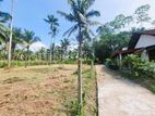 Land for Sale in Mirigama