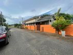 Land for sale in Moratuwa with livable House