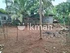 Land For Sale in Ukuwela