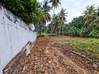 Land for Sale Waragoda Estate, Kelaniya. ( ID : KL13T )