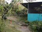 Land for Sale with Store Uswetikeiyava