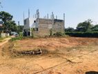 Land in 10th Mile Post Boralesgamuwa - Gated Community