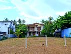 Land in Dehiwala Bellanthota Junction - Gated