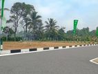 Land in Minuwangoda