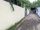 Land in Mirihana Nugegoda 20 perch ( 10 / )