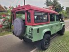 Land Rover Defender 1982