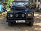 Land Rover Defender 1985