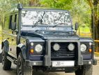 Land Rover Defender 2004