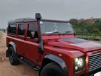 Land Rover Defender 2011