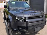 Land Rover Defender 2026