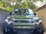 Land Rover Defender 2026