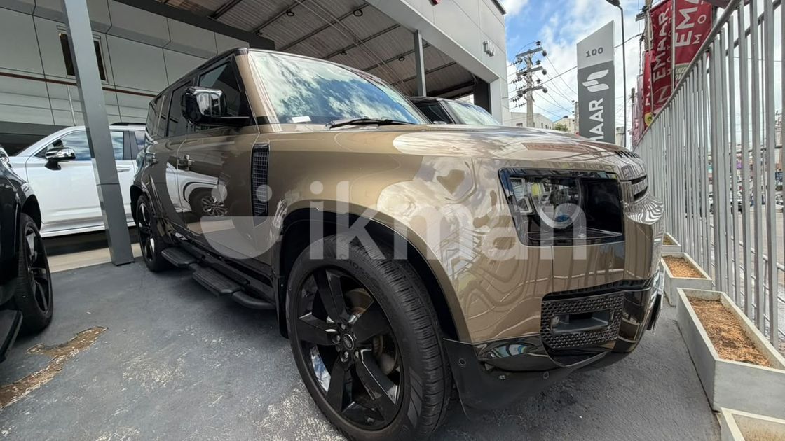 Land Rover Defender Fully Loaded 2025 for Sale in Kohuwala | ikman