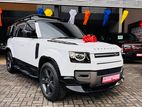 Land Rover Defender P300 X Dynamic SE 2025
