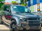 Land Rover Defender P300e 2026
