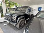 Land Rover Defender Puma 2012