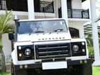 Land Rover Defender Puma 2015