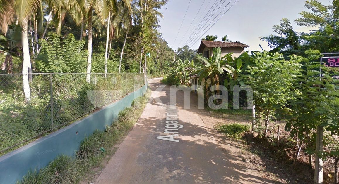 Land with a Heritage House in Ratnapura [LS 41] ikman