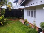 Land with a House for sale in Piliyandala